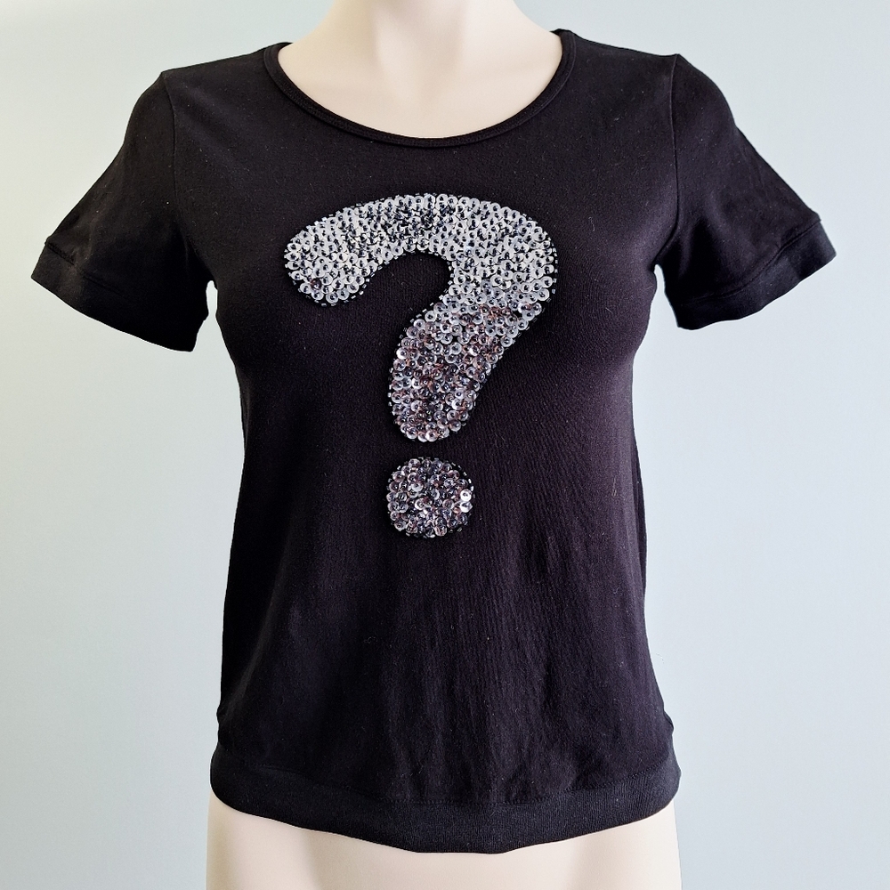 4️⃣/$2️⃣9️⃣ Black Sequin Question Mark T-Shirt